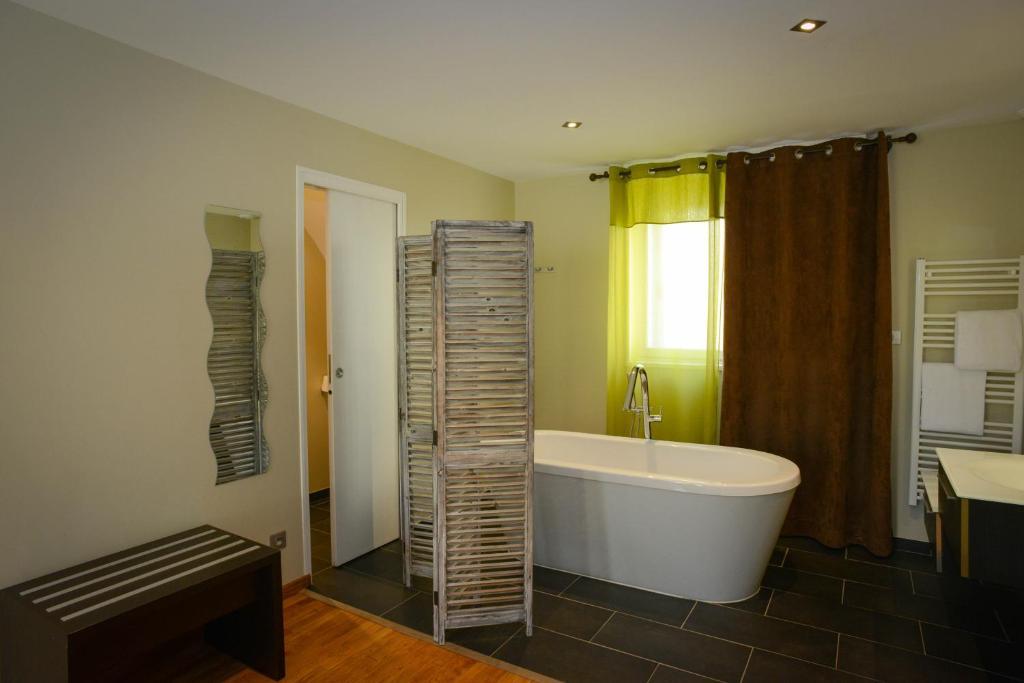 Logis Hotel Restaurant L'Auberge Normande كارُتو المظهر الخارجي الصورة