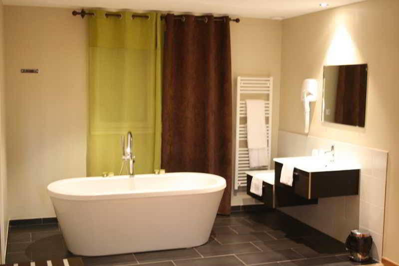 Logis Hotel Restaurant L'Auberge Normande كارُتو المظهر الخارجي الصورة